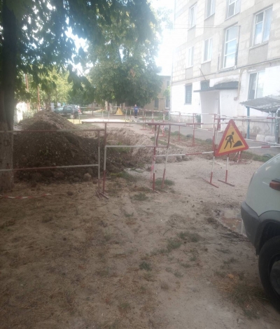 Устранение порыва распределительной  тепловой сети по ул. Ленина,3 в п. Новотираспольский