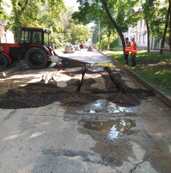 Устранение порыва магистральной тепловой сети после проведения гидравлических испытаний в г. Тирасполь